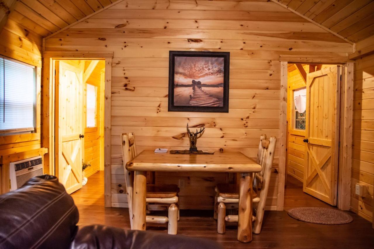 Avenwood Cabins Logan Kültér fotó
