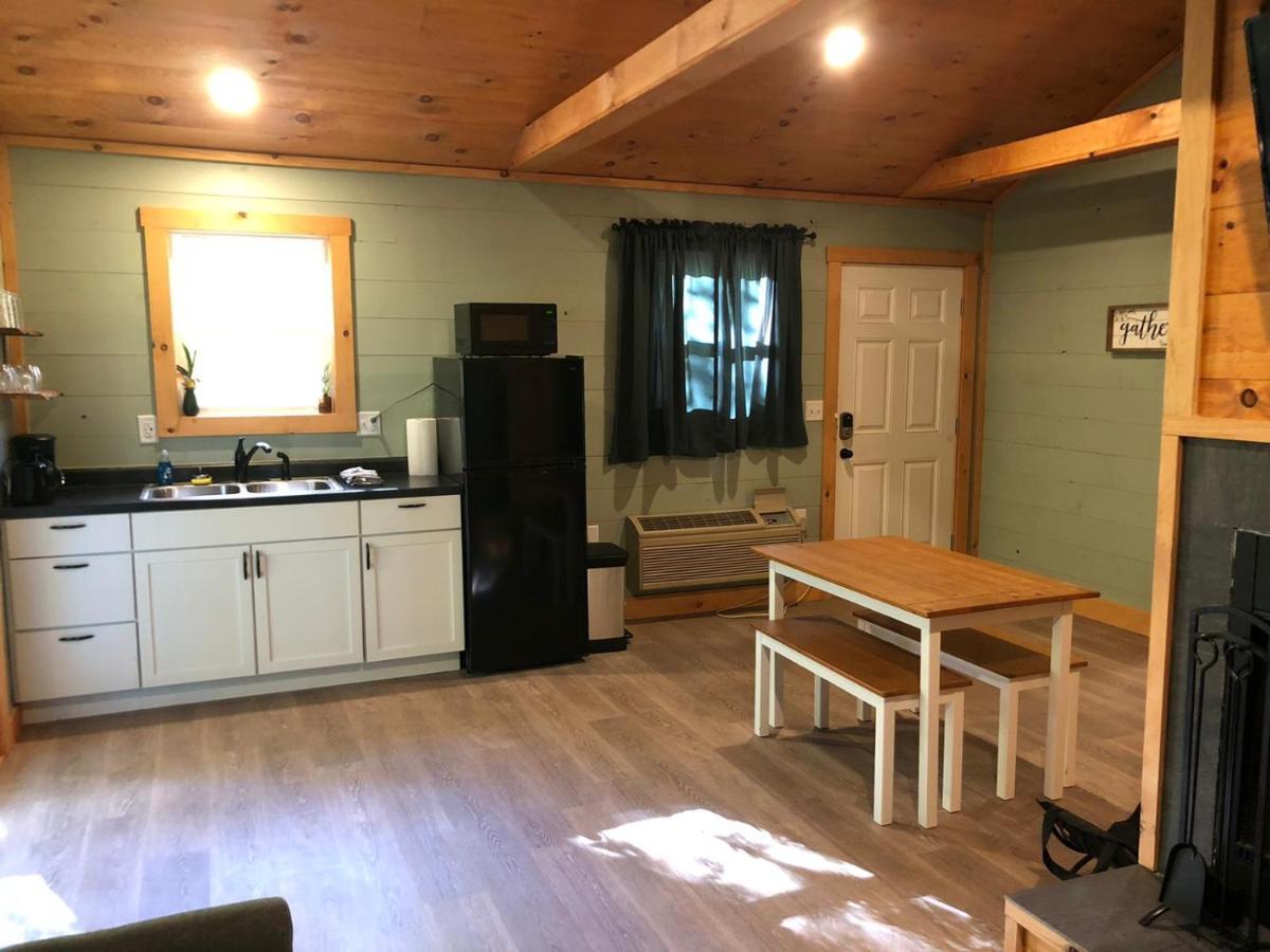 Avenwood Cabins Logan Kültér fotó